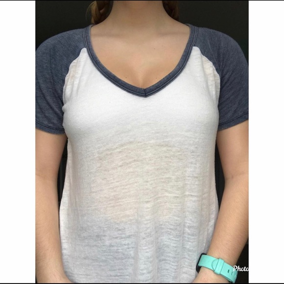 American eagle t-shirt - Picture 2 of 2